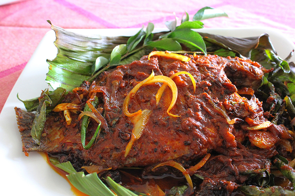 Karimeen pollichathu