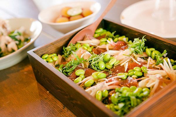 Chirashi sushi