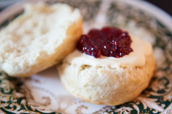 Scones with clotted cream